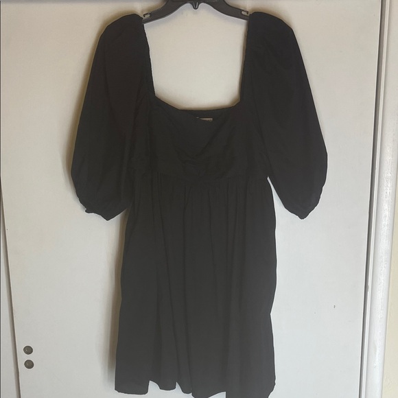 Abercrombie & Fitch Dresses & Skirts - Abercrombie & Fitch Black Puff Sleeve Mini Dress size Large